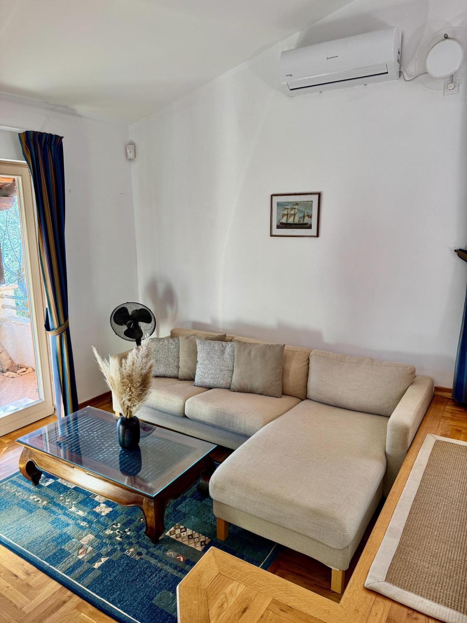 Villa Rava Hotel & Restaurant ภายนอก รูปภาพ