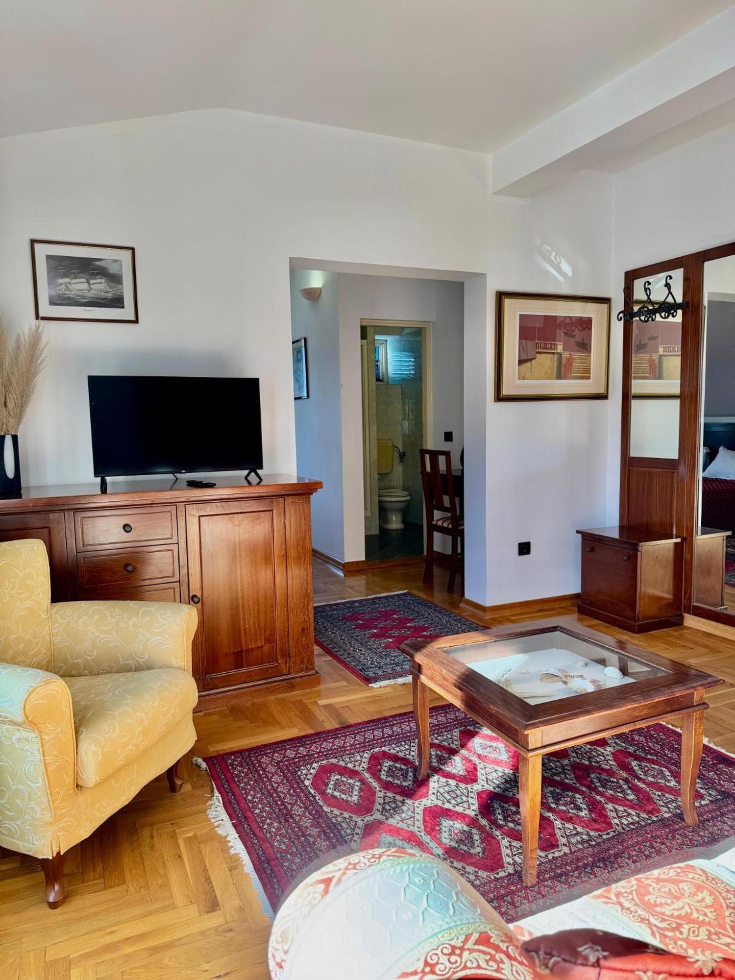 Villa Rava Hotel & Restaurant ภายนอก รูปภาพ